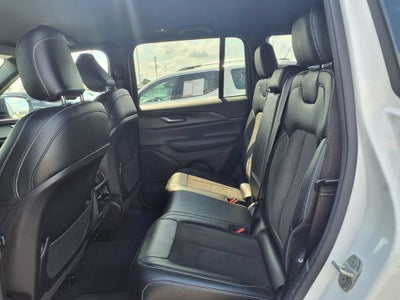 2024 Jeep Grand Cherokee Altitude 4x2