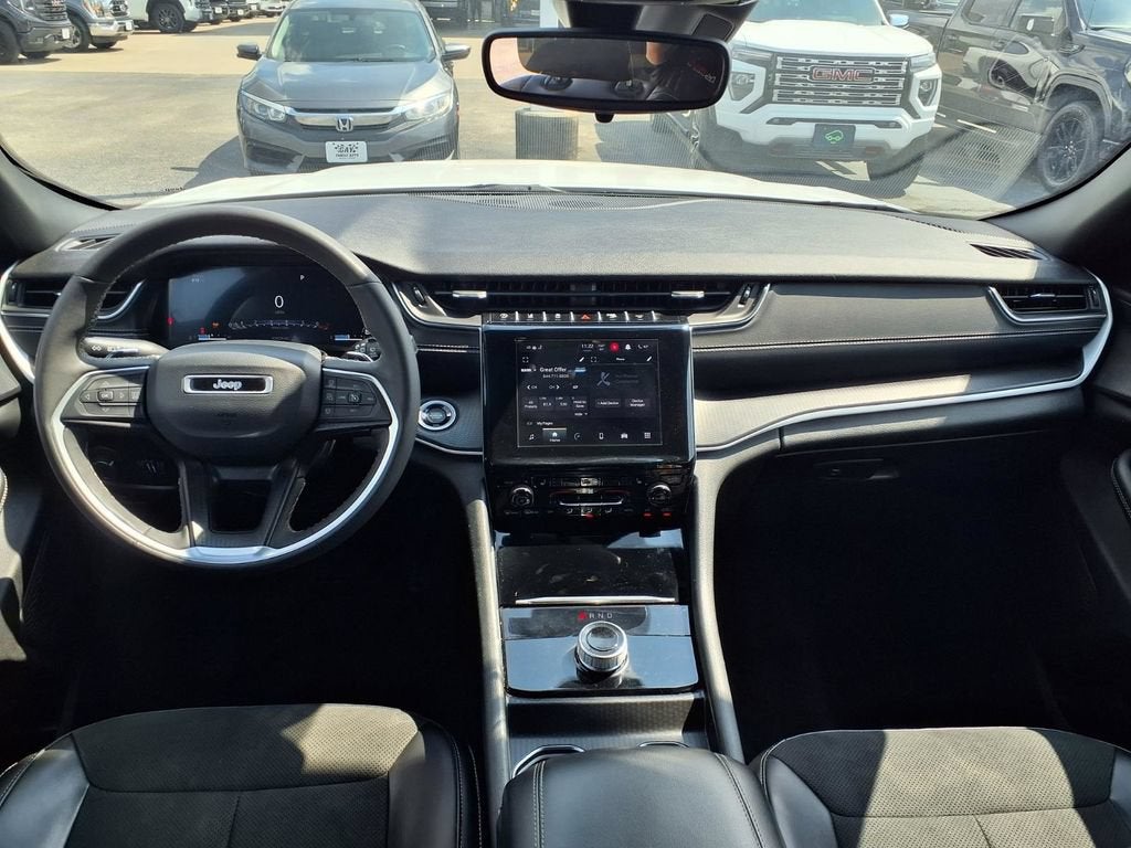 2024 Jeep Grand Cherokee Altitude 4x2
