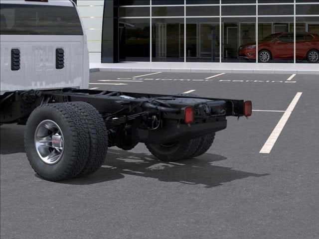 2026 GMC Sierra 3500 HD Chassis Cab Pro