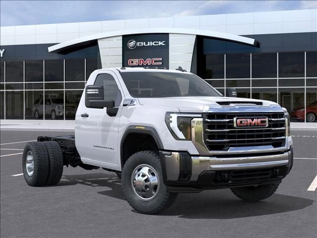 2026 GMC Sierra 3500 HD Chassis Cab Pro