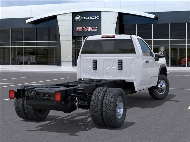 2026 GMC Sierra 3500 HD Chassis Cab Pro