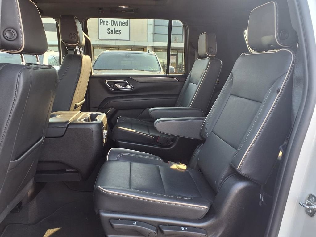 2023 GMC Yukon XL SLT