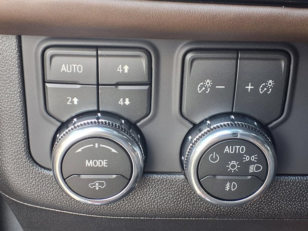 2026 GMC Yukon Denali Ultimate - Photo 7