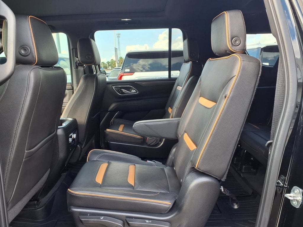 2022 GMC Yukon XL AT4