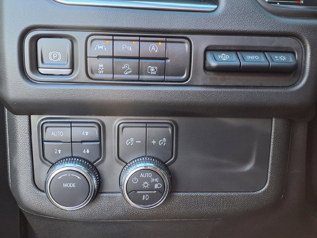 2024 GMC Yukon XL AT4