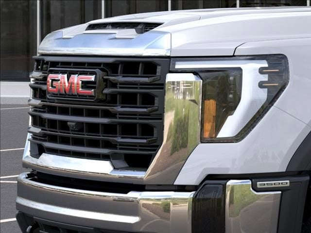 2026 GMC Sierra 3500HD Pro - Photo 13