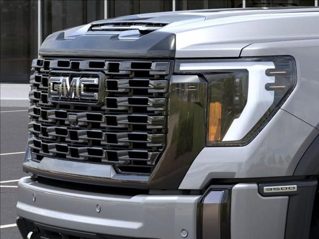 2026 GMC Sierra 3500 HD Denali Ultimate DRW