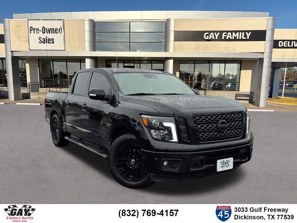 2018 Nissan TITAN SV