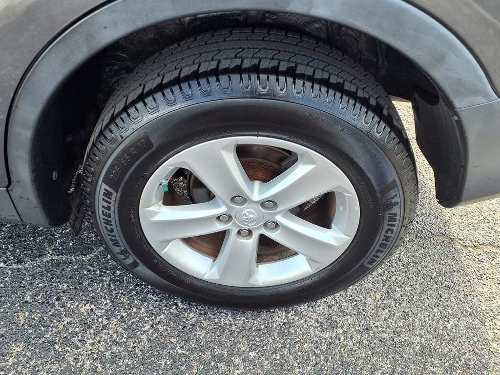 2013 Toyota RAV4 XLE