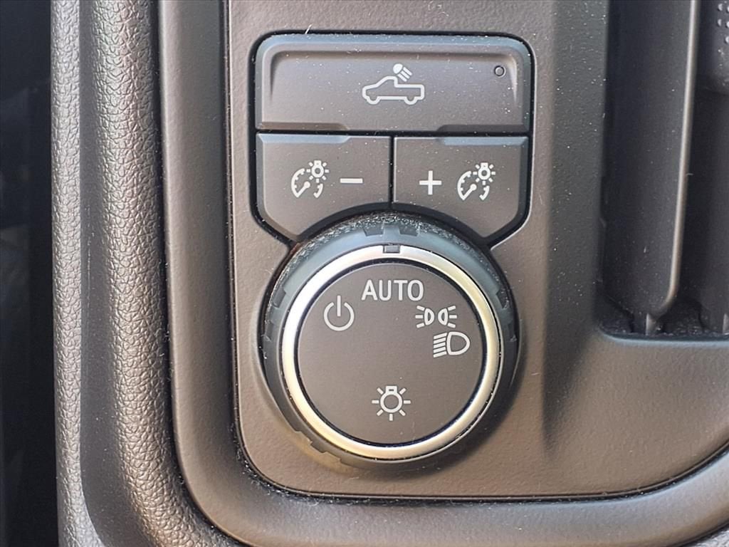 2023 Chevrolet Silverado 1500 Custom Trail Boss