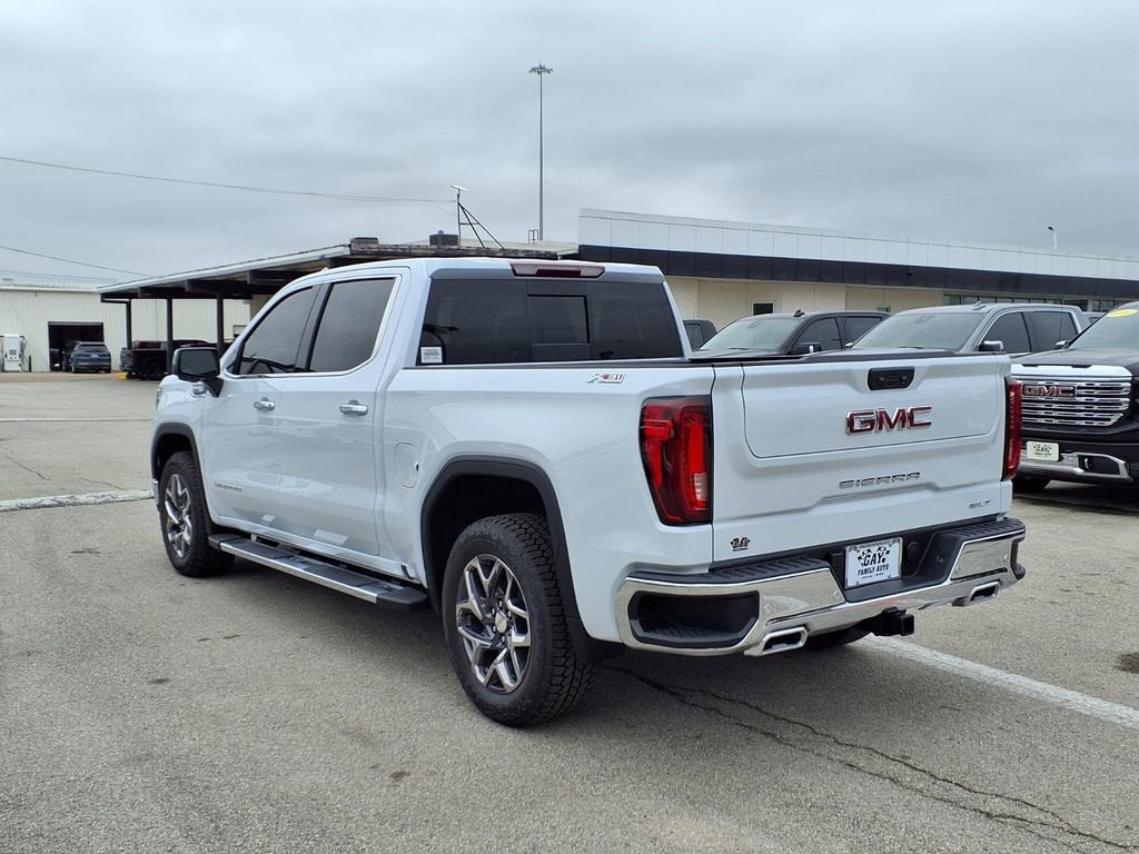 2026 GMC Sierra 1500 SLT