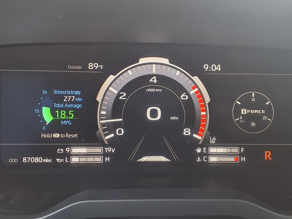 2022 Toyota Tundra 4WD Platinum