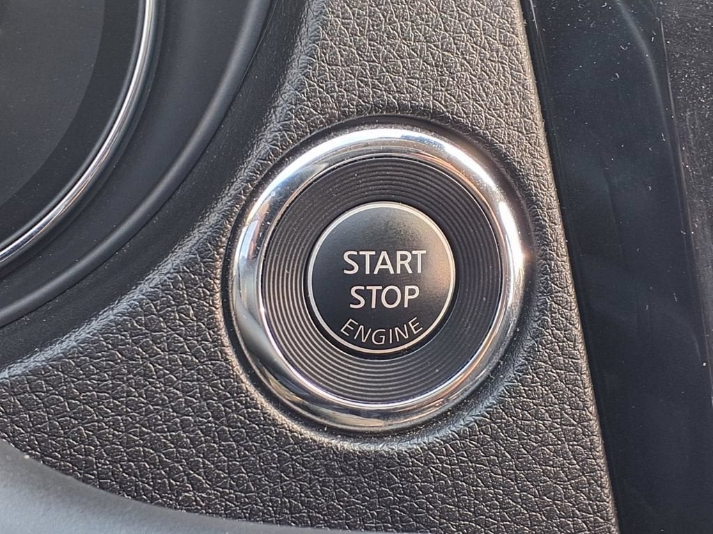 2020 Nissan Rogue SV FWD
