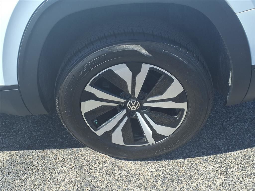 2024 Volkswagen Atlas 2.0T SE