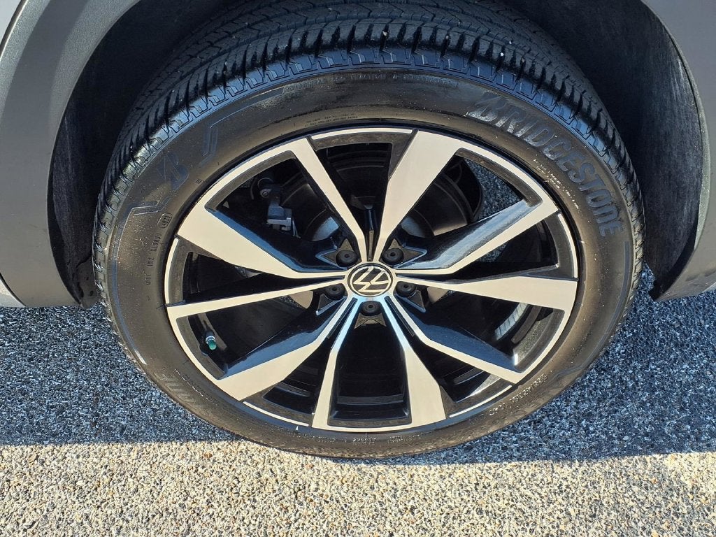 2024 Volkswagen Atlas 2.0T SEL Premium R-Line