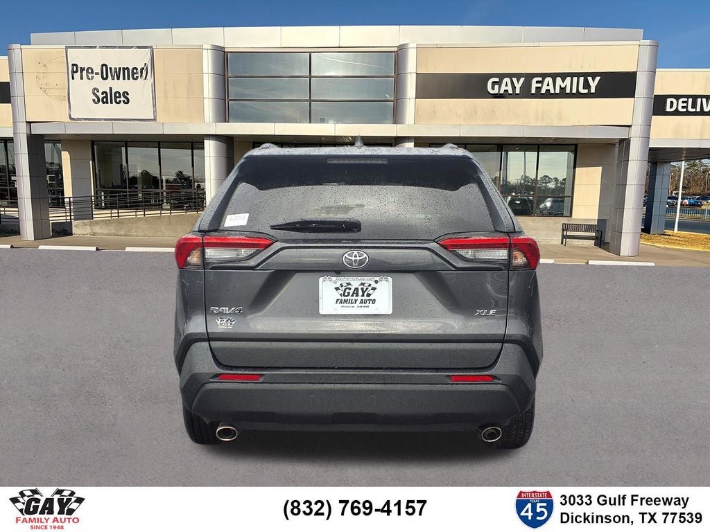 2022 Toyota RAV4 XLE