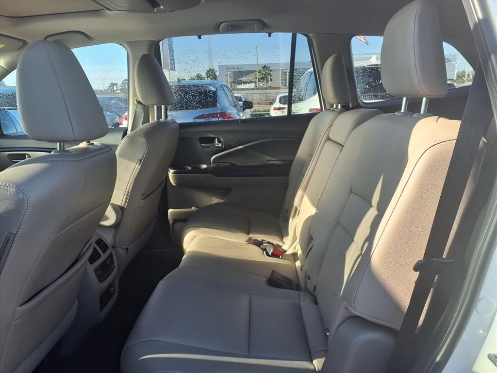 2021 Honda Pilot Touring 8 Passenger