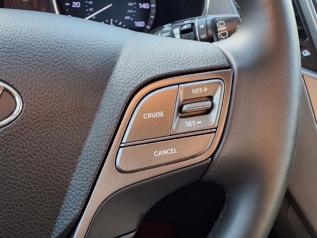 2017 Hyundai Santa Fe Sport 2.0T Ultimate