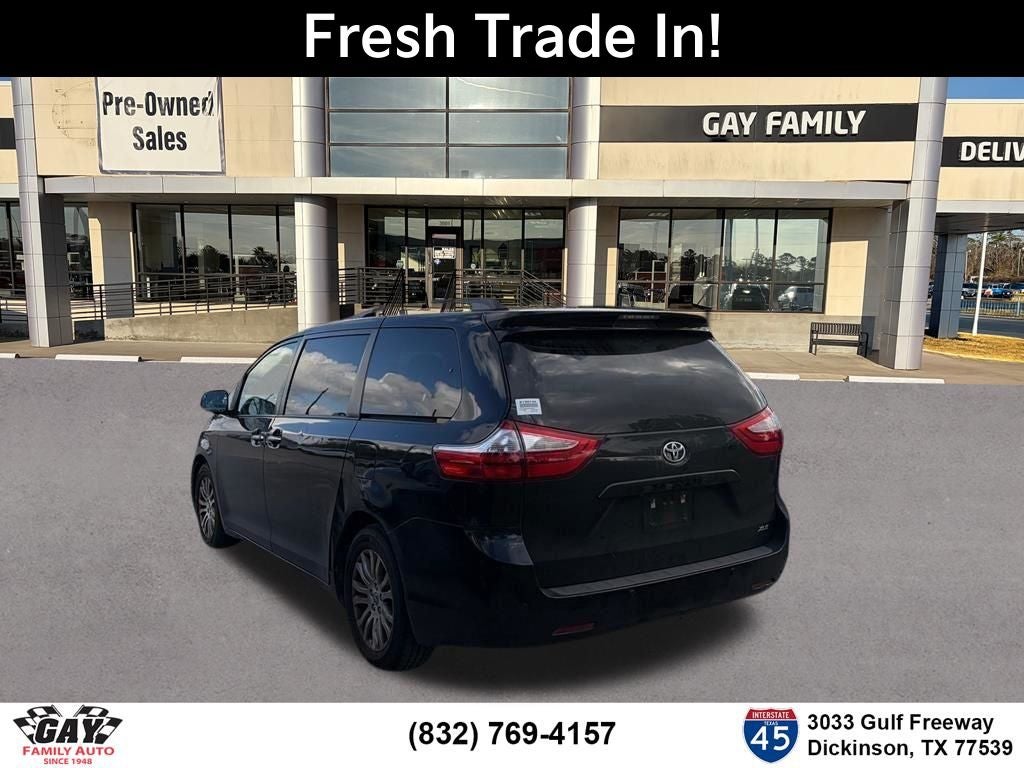 2015 Toyota Sienna Base