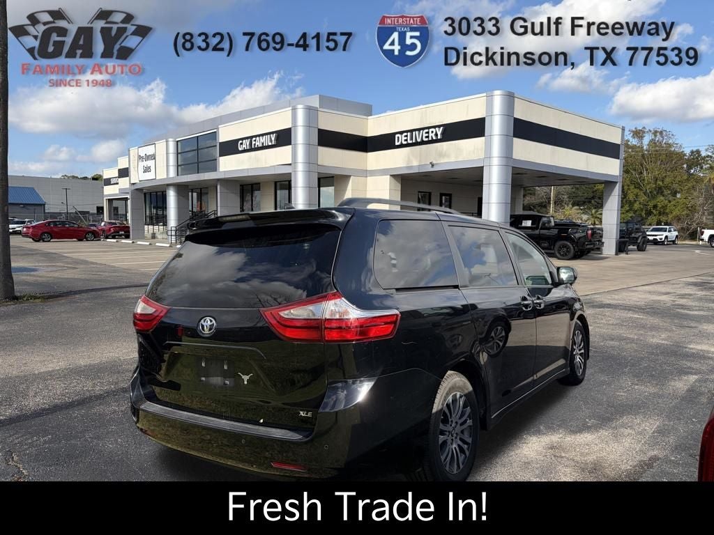 2018 Toyota Sienna Base