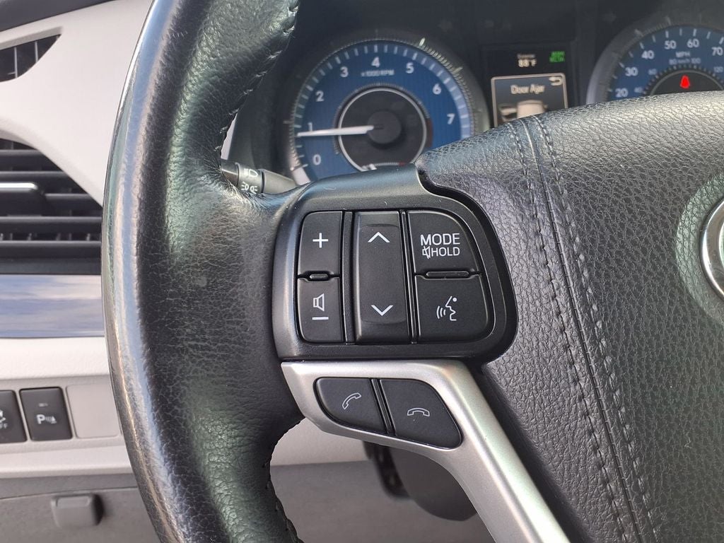2019 Toyota Sienna XLE 8 Passenger
