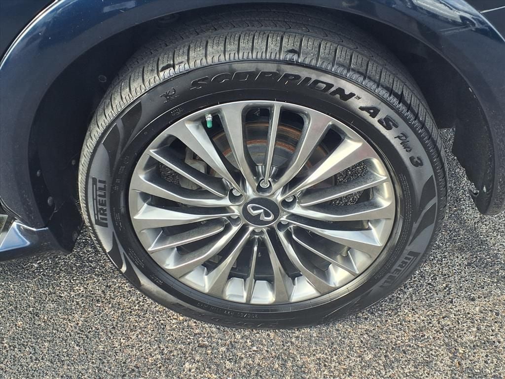 2019 INFINITI QX80 LUXE