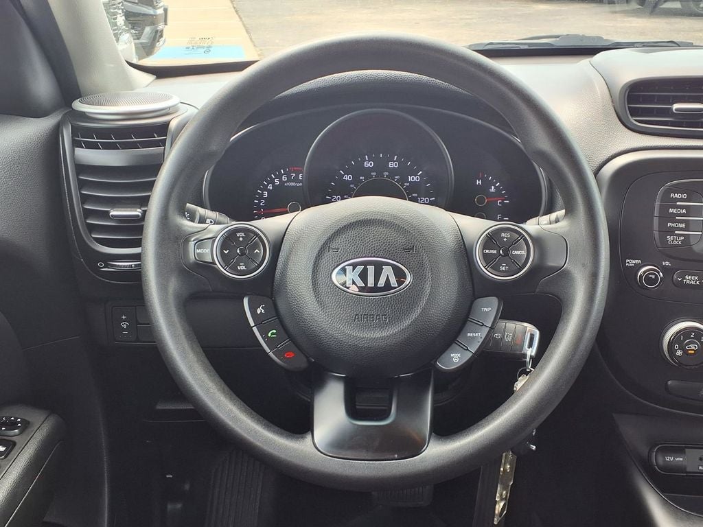 2016 Kia Soul Base