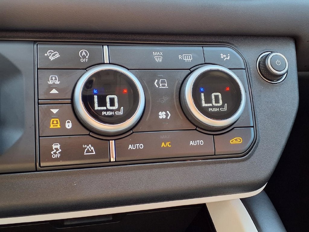 2025 Land Rover Defender 130 S